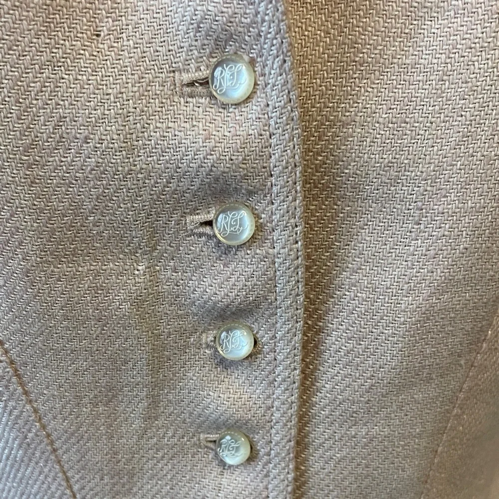 Elegant Women's Pink Blazer - Picture 3 of 11